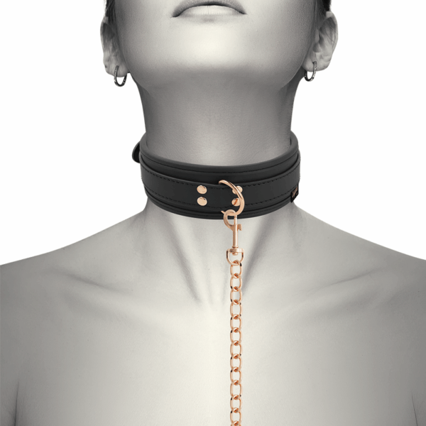 COQUETTE CHIC DESIRE - FANTASY COLLAR CUERO VEGANO CON CORREA Y FORRO DE NEOPRENO - Imagen 3