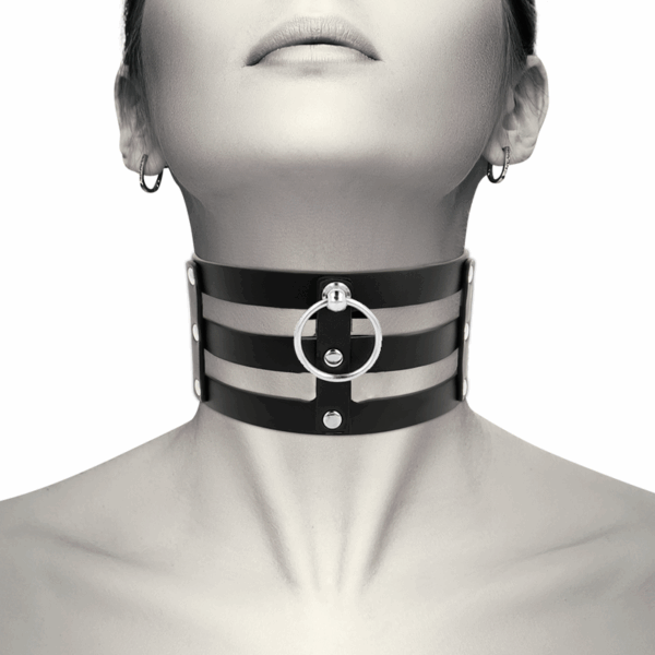 COQUETTE CHIC DESIRE - CHOKER CUERO VEGANO ESTILO FETISH - Imagen 2
