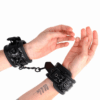 KINK - MUÑEQUERAS CON PATRÓN DE DIAMANTES NEGRO AJUSTABLE 17-26 CM X 5.5 CM - Imagen 4