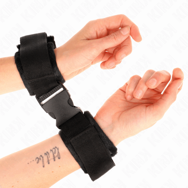 KINK - MUÑEQUERAS NYLON NEGRO MODELO 1 AJUSTABLE 25-35 CM X 6 CM - Imagen 4
